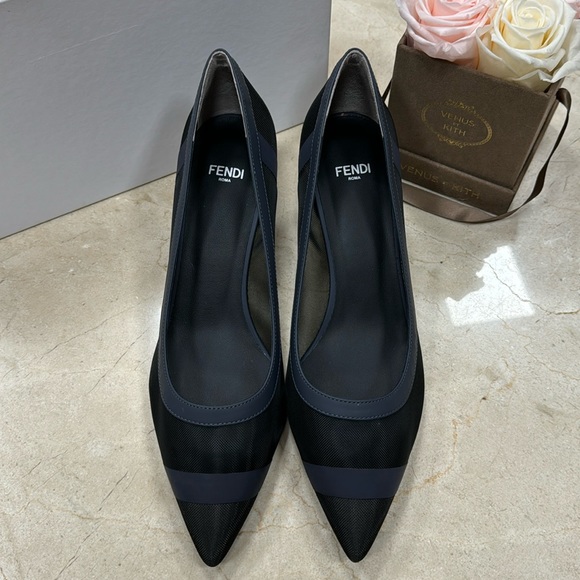 FENDI COLIBRÌ NAVY MESH PUMPS WITH LEATHER TRIM AND SHINY GUNMETAL HEEL 38/8 - Picture 1 of 11